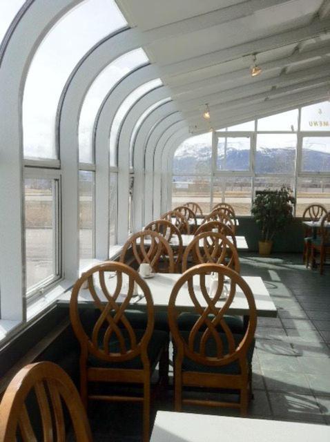 Alpine Lodge Motel & Restaurant แกรนเดแคช ภายนอก รูปภาพ